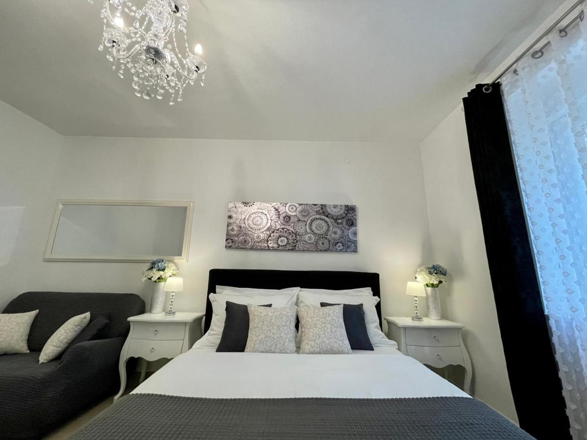 Central Square Guest House Zadar Exterior foto